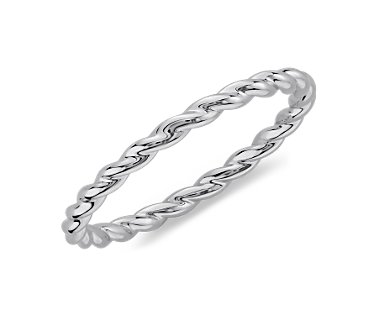 Does anyone have a wedding band like this? Post it with your e-ring! :  wedding Twist Ring