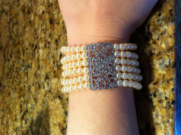 Ivory Pearl/ Brooch wedding bracelet :  wedding jewelry Bracelet1