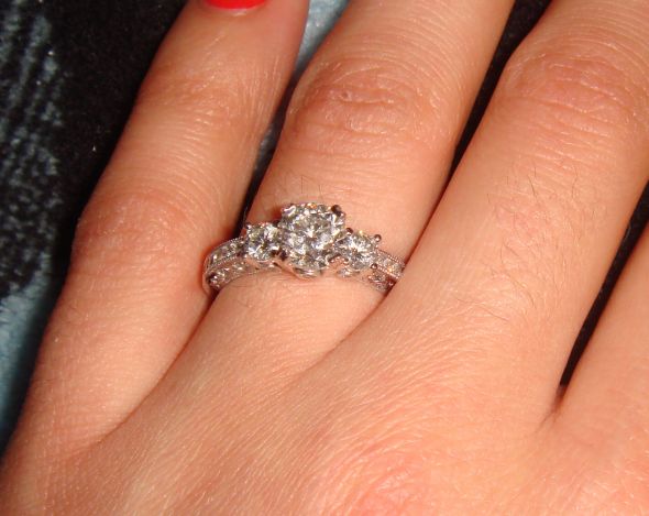 carat size for 3 stone :  wedding 3 stone 1 carat size center stone princess cut DSC02571
