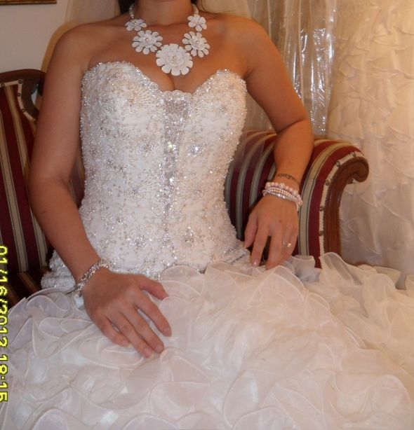 Allure? : wedding a Allurec302A