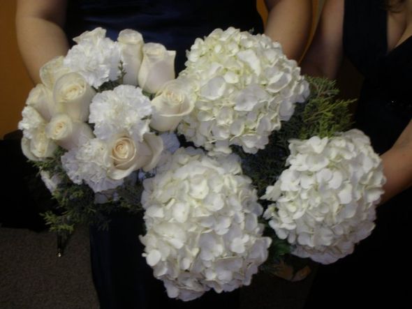 White vs Colorful Bridal Bouquet wedding Bouquets