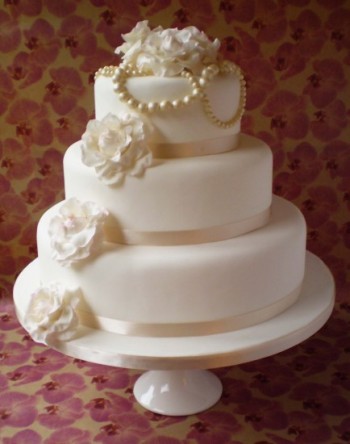 Vintage Wedding on My Inspiration Cake     Weddingbee Gallery