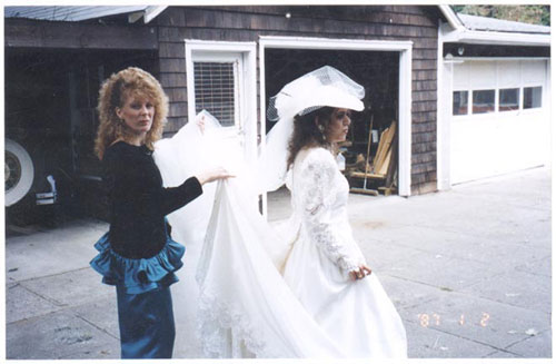 wedding dress from 80s -90s:)Fashion flashback : wedding 80s