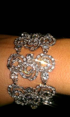 She needs a new home! :  wedding jewelry Sellbracelet1