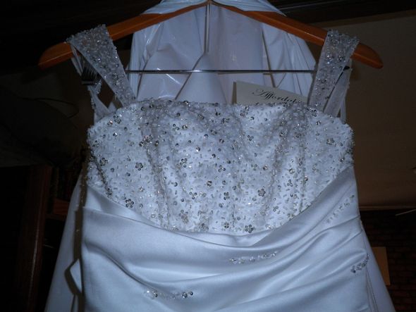 Buyer's Remorse Re Wedding dress??? Pics included :  wedding wedding dress buyers remorse 6734508217 75f60ffd32 Z