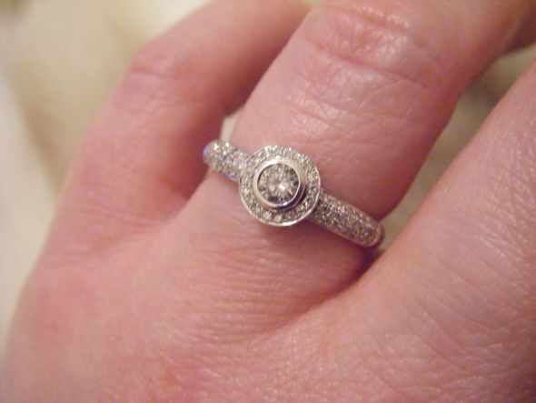 Any bees with bezel set rings? :  wedding bezel peridot ring DSCF1836