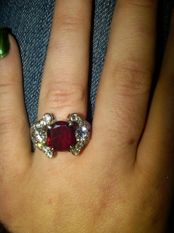 Have you got an HEIRLOOM engagement ring (or stone)? STORY! :  wedding ring engagement vintage heirloom diamond setting Ruby