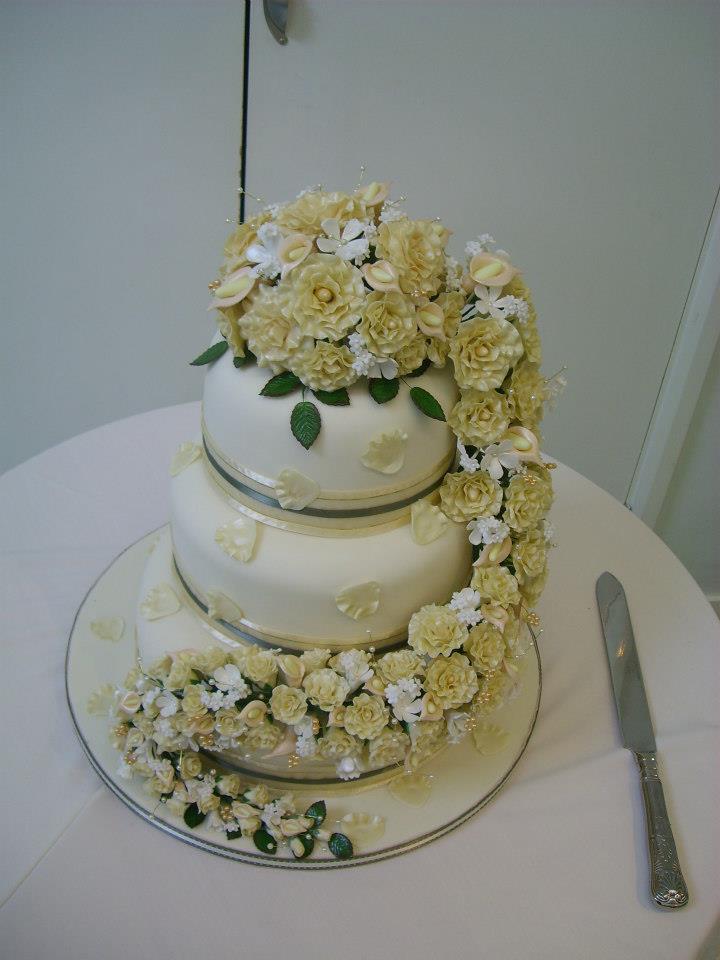 Bee Wedding Cake
