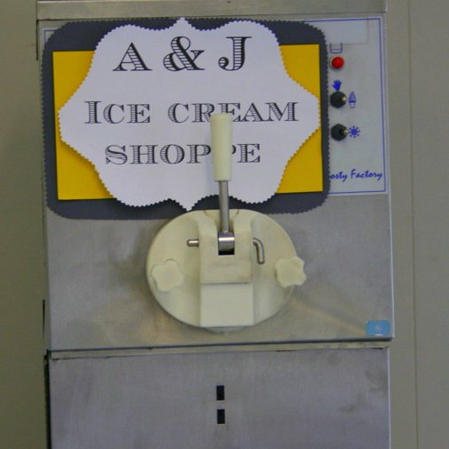 Ice cream Bar??????? :  wedding grooms cake icecream bar dessert reception Icecreammachine