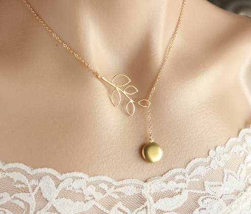 Desperate for some necklace help :) :  wedding accessories comb necklace help Screen Shot 2012 02 13 At 2.28.59 PM