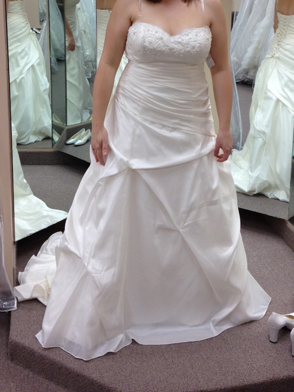3 weeks from wedding and having serious dress regret :o( :  wedding dress regret regret self concious add embellish help pictures wedding dress alter ideas 1