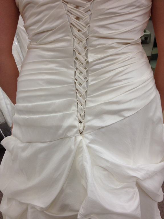 3 weeks from wedding and having serious dress regret :o( :  wedding dress regret regret self concious add embellish help pictures wedding dress alter ideas Photo 2