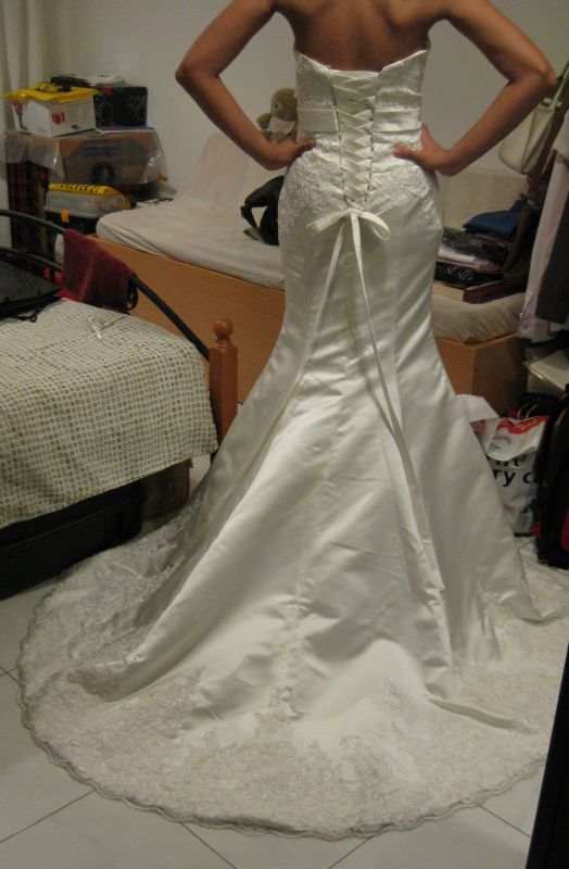 Please could you help me figure out a bustle for my Mermaid gown?? :  wedding mermaid dress bustle suggestions Back