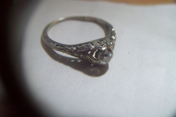 I need HELP finding wedding band for dainty antique ring :  wedding filigree edwardian delicate unique engagement ring Ring1