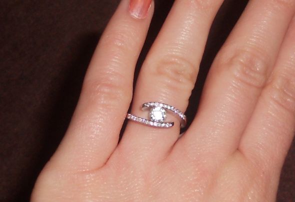 here is a photo of the ring so you can see what im talking about