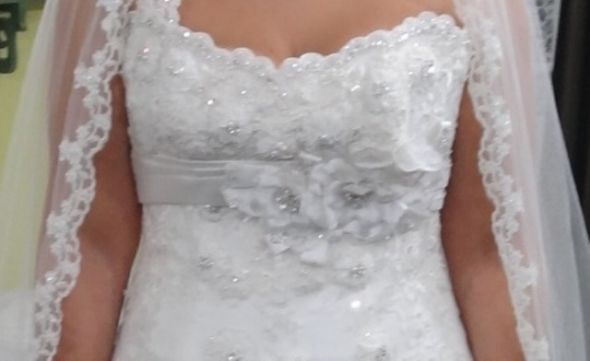 Second thoughts about my dress :  wedding dress Bees