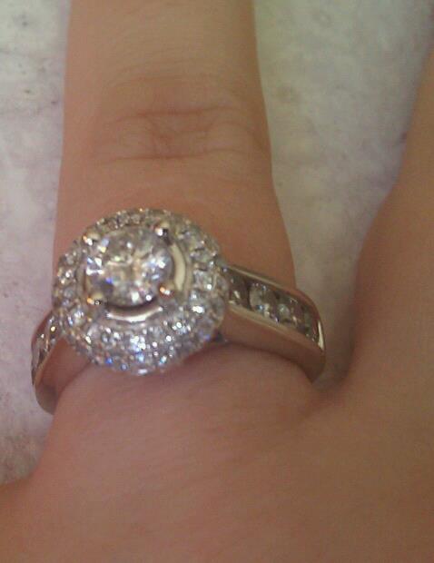My E-ring :) :  wedding ring engagement diamond 418447 3404216947920 1344757095 3300609 1477345369 N
