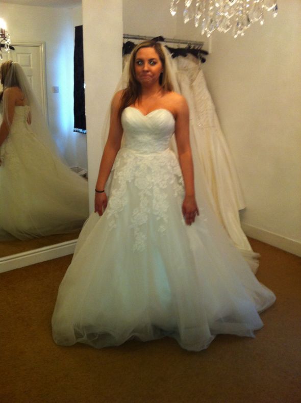 Please Help Me Choose A Dress!! :  wedding dress winter Photo 30
