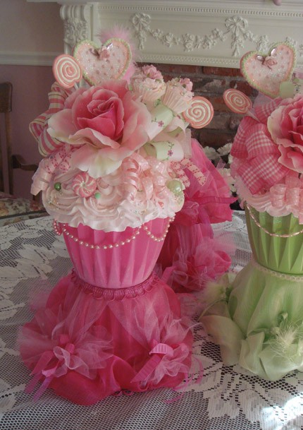 wedding cupcake centerpieces