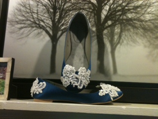 My DIY shoes are done! :  wedding blue diy lace shoes white Blue Lace Shoes