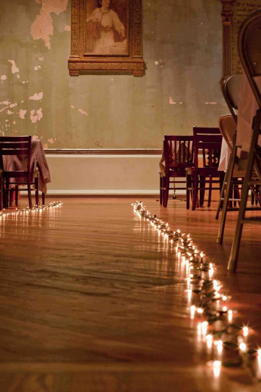 DIY WEDDING AISLE HANGING