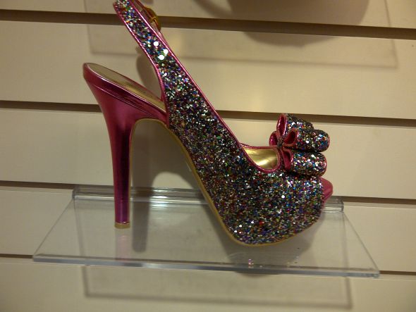 Help! Need Pink Shoes!!!! :  wedding pink shoes help IMG 20120328 00422