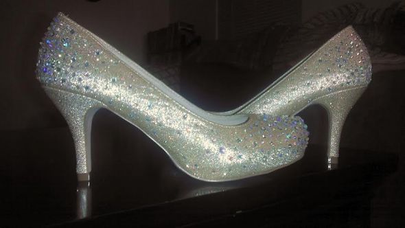 shoe show gold heels