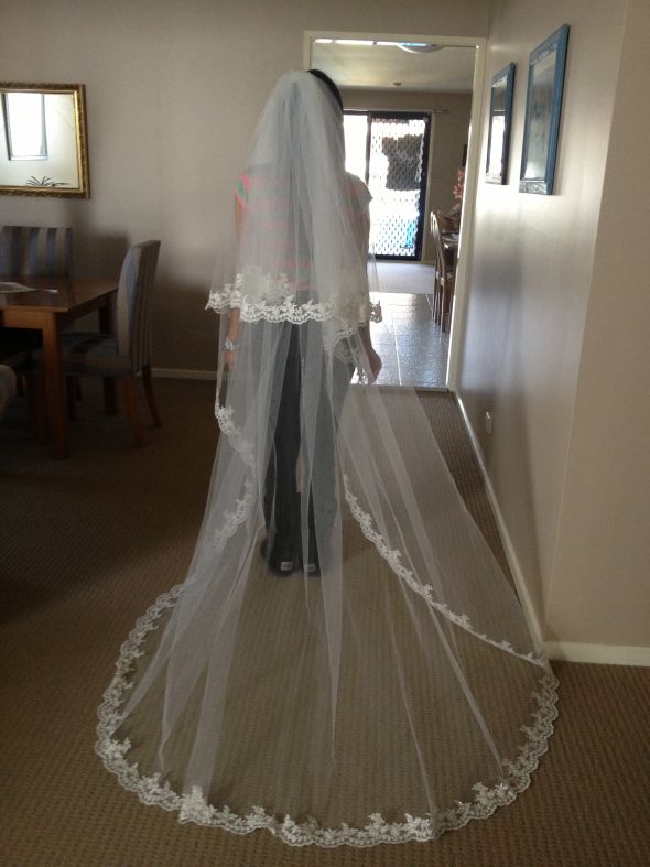 Spanish Manitilla Veil *** FOR SALE*