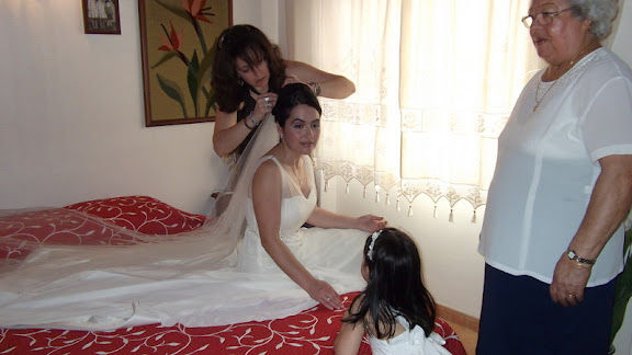 A cosy, glamorous getting ready...