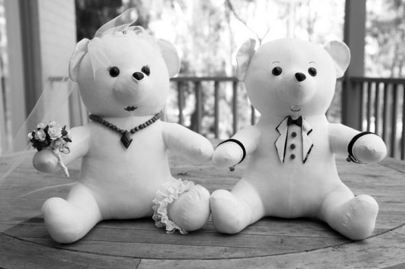 Want a Unique Guest Book :  wedding guest book Weddingcalicobears