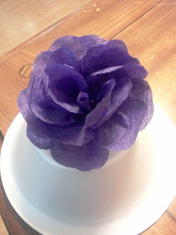 Crepe paper flowers (streamer paper)  Heavy photos :  wedding crepe paper flowers paper flowers paper roses roses Crepe Flowers 001