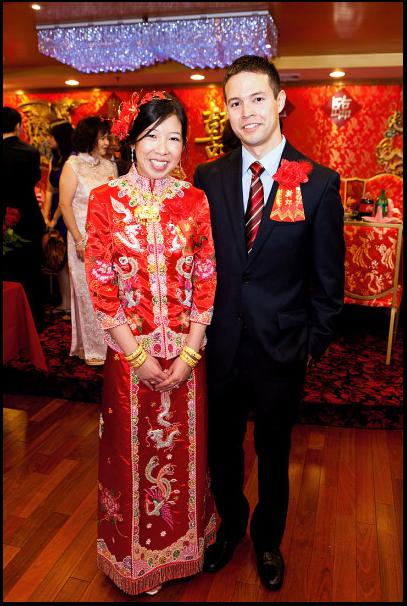 post your qipao/cheongsam/ao dai/quan kua :  wedding qi pao qipao cheongsam ao dai chinese reception dress chinese traditions Screen Shot 2010 11 01 At 11.27.35 PM