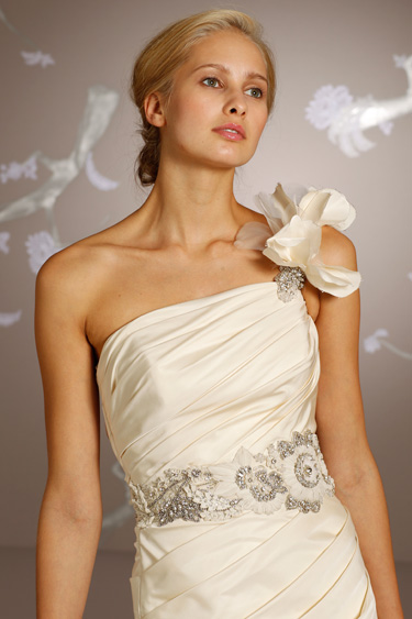 Beautiful neverworn Lazaro 3110 gown for sale wedding dress lazaro 3110 1 