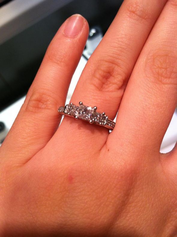 I'm engaged!!!