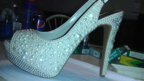update! pearl strass shoes one done