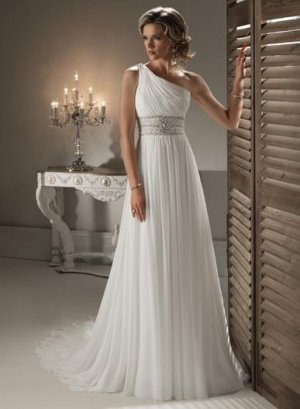 Will a lace mantilla veil match my dress wedding Dress 1