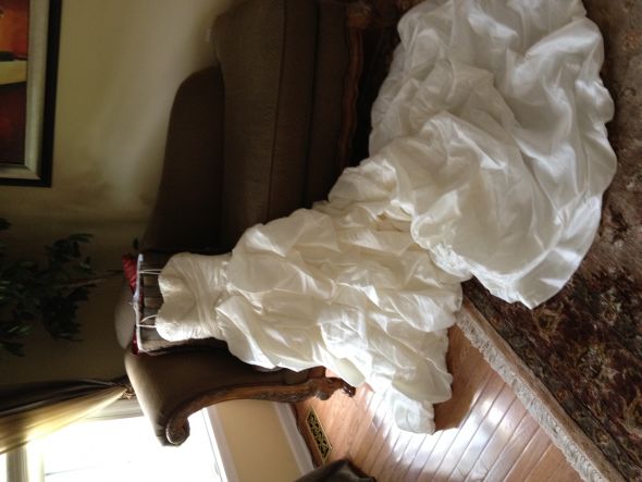 Never been worn Alfred Angelo Wedding Dress! : wedding wedding dress unworn alfred angelo never been used dress for sale dress unused gold ceremony reception DressFULL