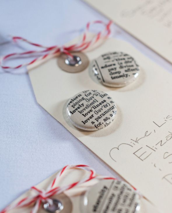 Escort cards: hang tags with buttons from dictionary pages :  wedding diy escort cards hang tag escort cards ivory reception red rustic rustic escort cards rustic wedding vintage accessories vintage buttons white Escortcards1cjaj1