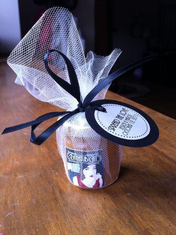 Playing around decorating my favors 