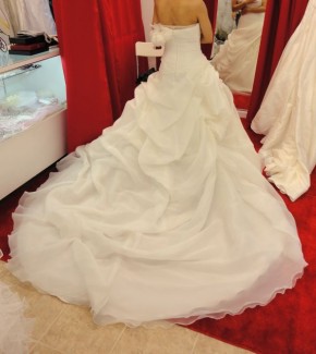 fuente wedding dress