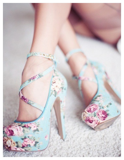 CAN SOMEONE PLEASE HELP ME FIND THESE PRETTIES