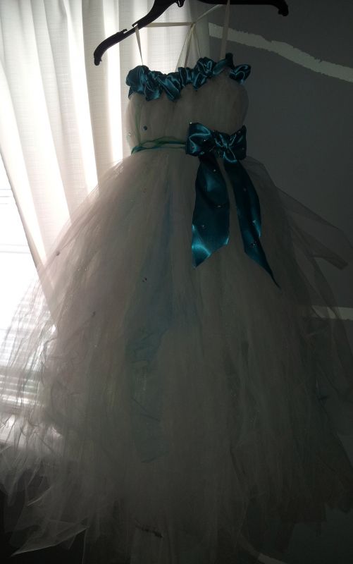 Sparkly DIY TULLE Flowergirl Dress W. Rhinestones (ivory and teal)