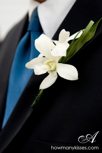 Flowers - is this reasonable? :  wedding 600x600 1220369501662 080614 AimeeSimonWED A2010