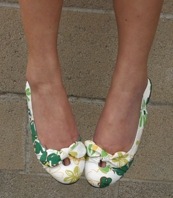 Floral print flats? :  wedding flats floral print Alternative Outfitters