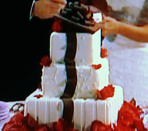Fondant: Yes or No? :  wedding cake fondant DSC00037