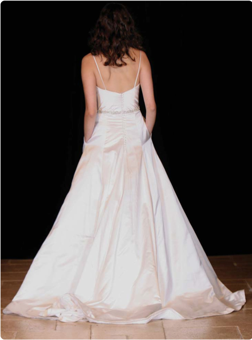 Help! I need to change the back of my dress... :  wedding custom seamstress design beading lace train Renella De Fina Aurora2