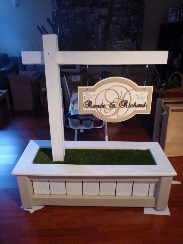 DIY Wedding Venue Entrance Signage