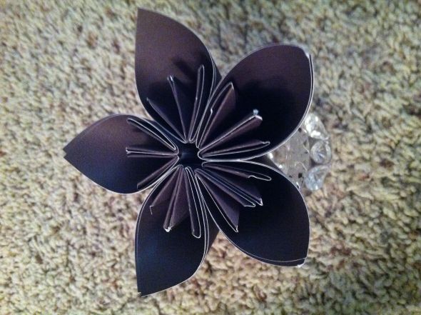 Best Glue for Paper Flowers and Other Tips