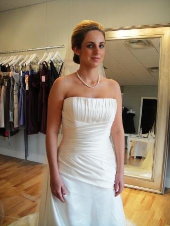hair, makeup, and dress with pics! :  wedding 021