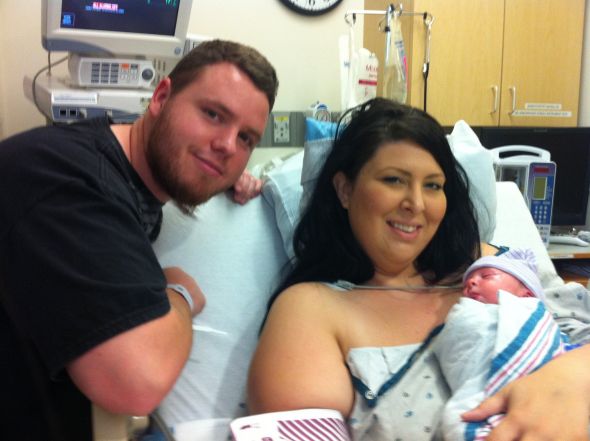 Baby Blake is here!!! Pic Heavy Heavy!! :  wedding baby 287122 2085068817756 1576222289 2046008 2002669 O
